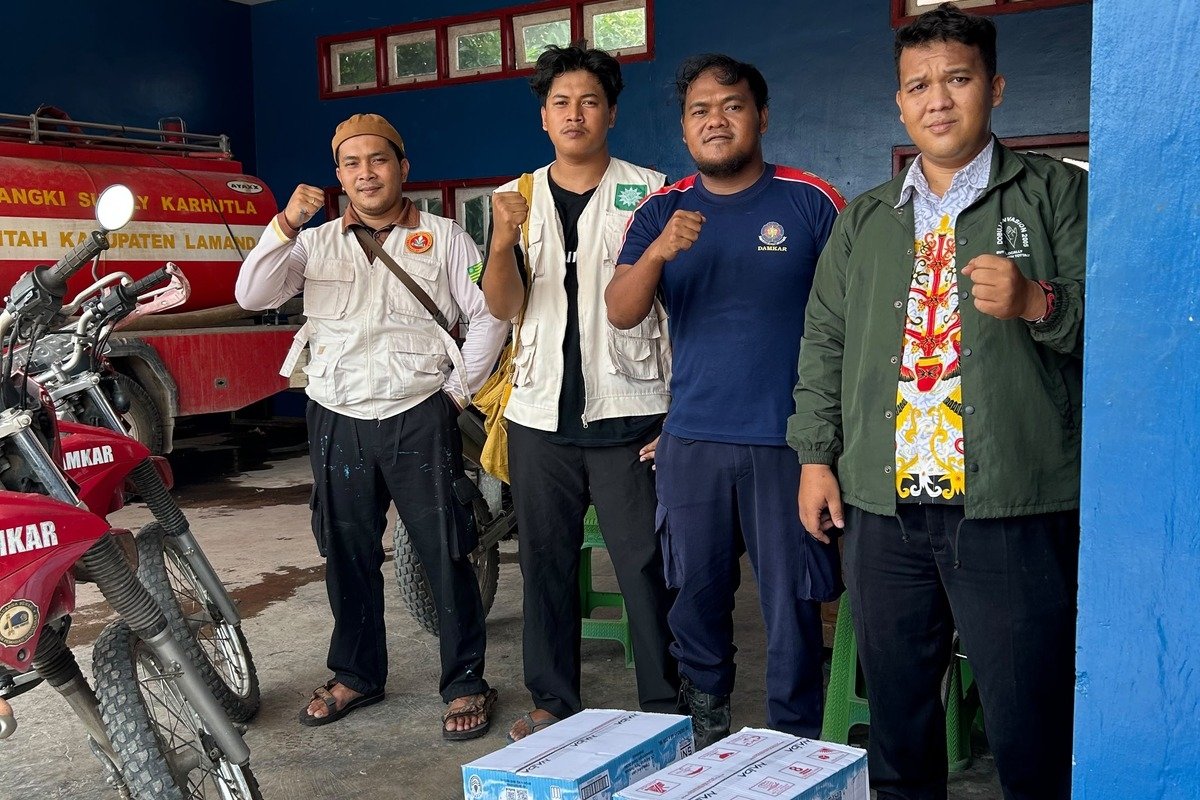 Bantu Perjuangan Relawan Karhutla, Pemuda Muhammadiyah Lamandau Salurkan Logistik